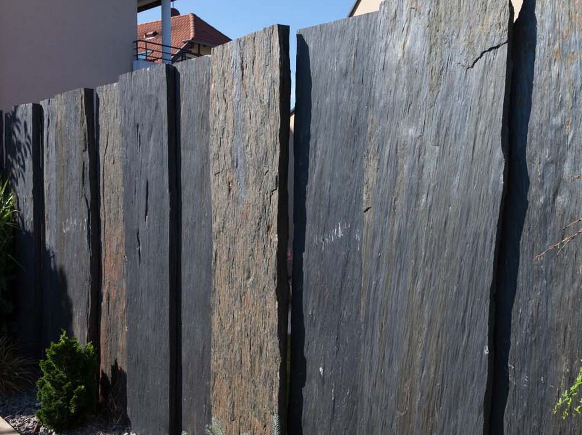 Dalle de schiste noir 150x25x3/7