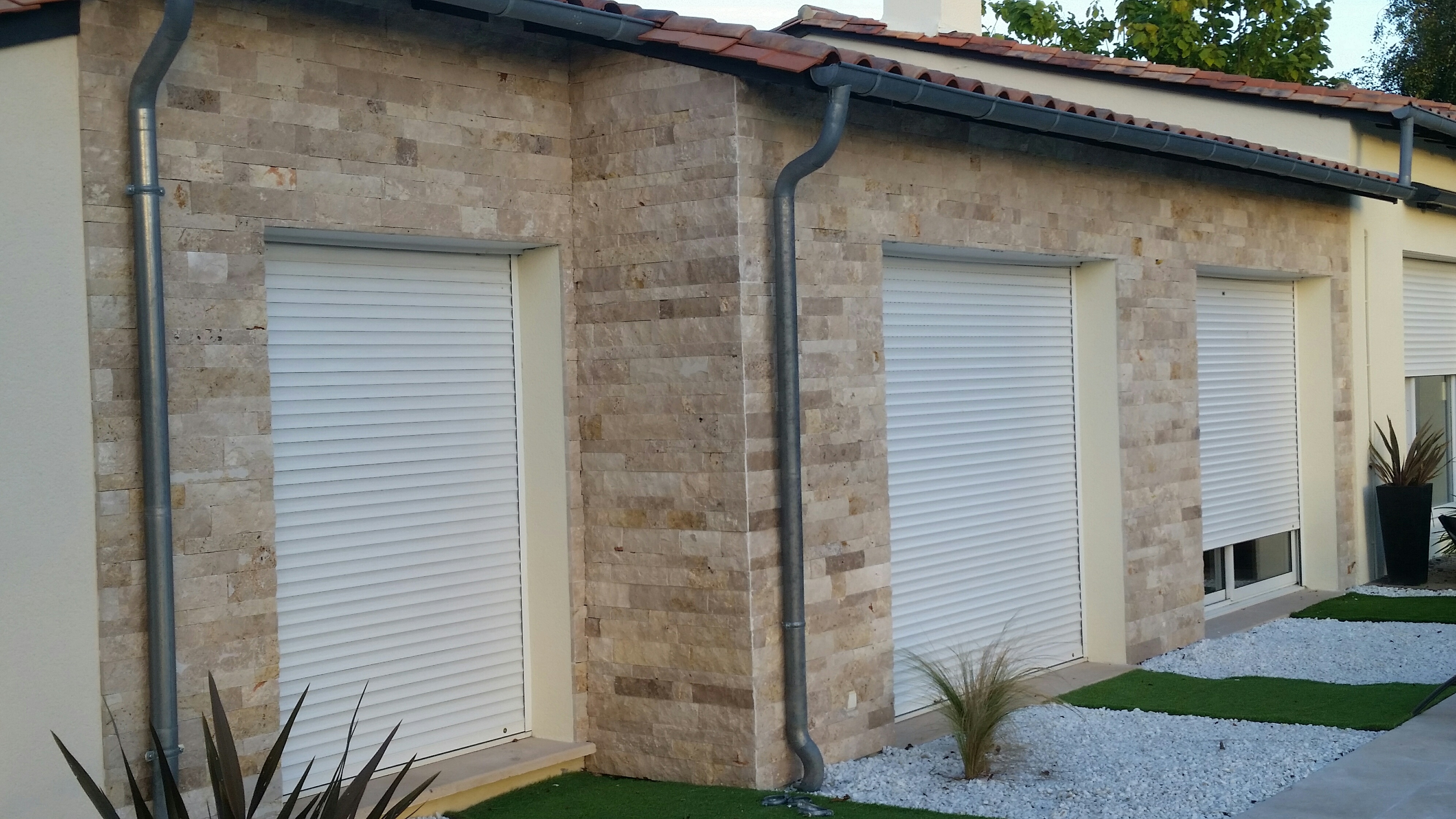 Rev�tement mural pool house parement pierre naturelle - Lylo D�co